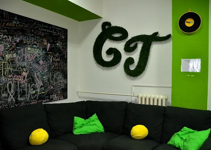 Hostel Cooltour
